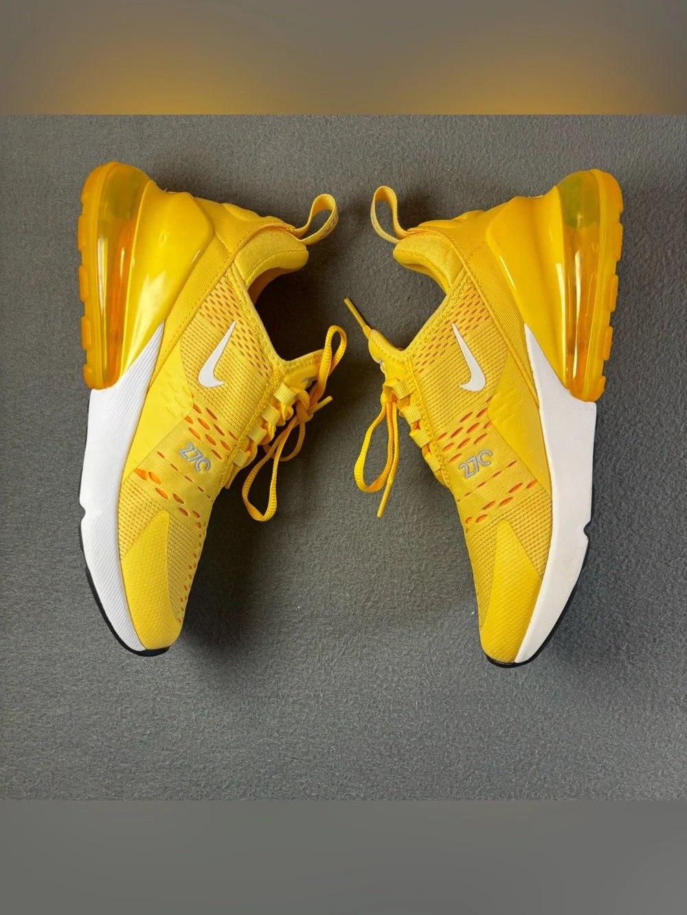 Nike Air Max 270 Women Yellow Running Lifestyle Shoes Size 7.5